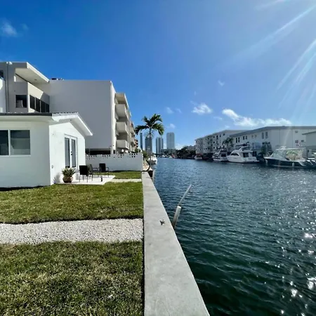 Casa Canal North Miami Beach Room photo