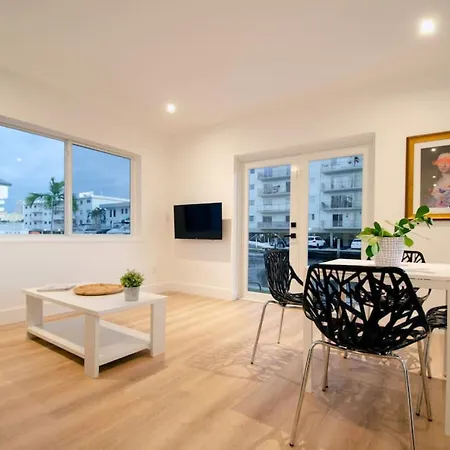 Casa Canal North Miami Beach Exterior photo